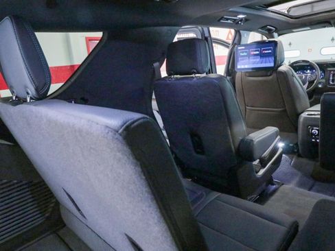 Used 2024 GMC Yukon Denali w/ Denali Reserve Package AWD/4WD image 28