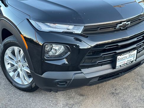 Used 2021 Chevrolet TrailBlazer LS w/ LPO, Blackout Package image 6