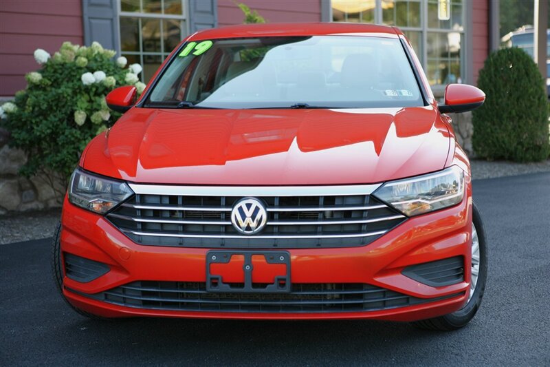 Used 2019 Volkswagen Jetta S w/ Driver Assistance Package FWD image 2