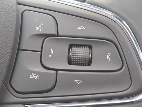 New 2026 Buick Envista Avenir image 11