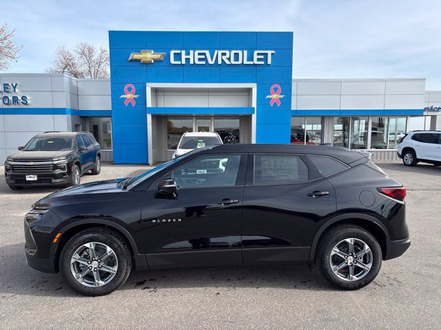 New 2026 Chevrolet Blazer LT w/ Sound & Technology Package AWD/4WD image 1