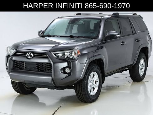 Used 2020 Toyota 4Runner SR5 Premium w/ Moonroof Package AWD/4WD image 39