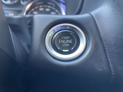 Used 2021 Chevrolet Suburban RST w/ Luxury Package image 16