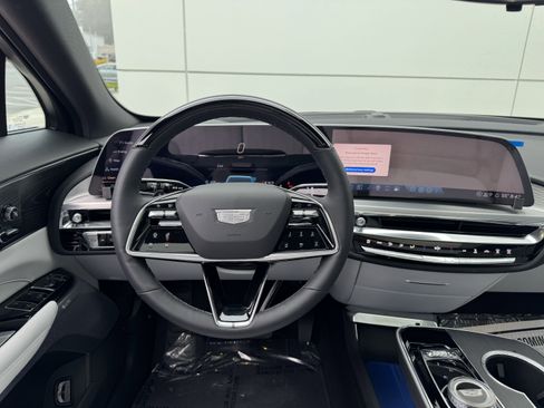 New 2025 Cadillac Lyriq Sport image 15