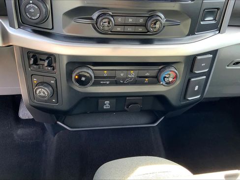 Used 2022 Ford F150 XLT w/ Max Trailer Tow Package image 31