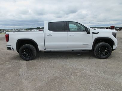 New 2026 GMC Sierra 1500 Elevation w/ Elevation Premium Package