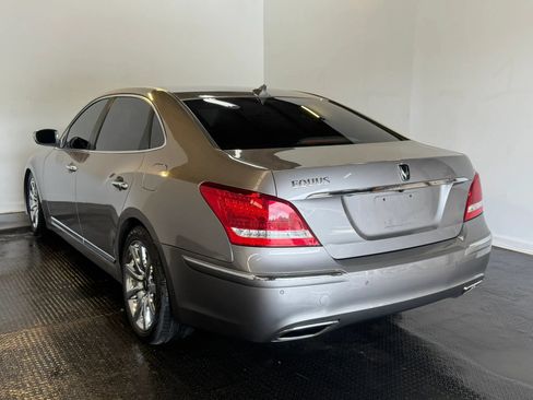 Used 2012 Hyundai Equus Signature RWD image 4