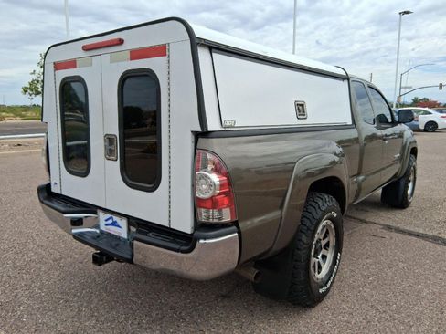 Used 2009 Toyota Tacoma PreRunner RWD image 6