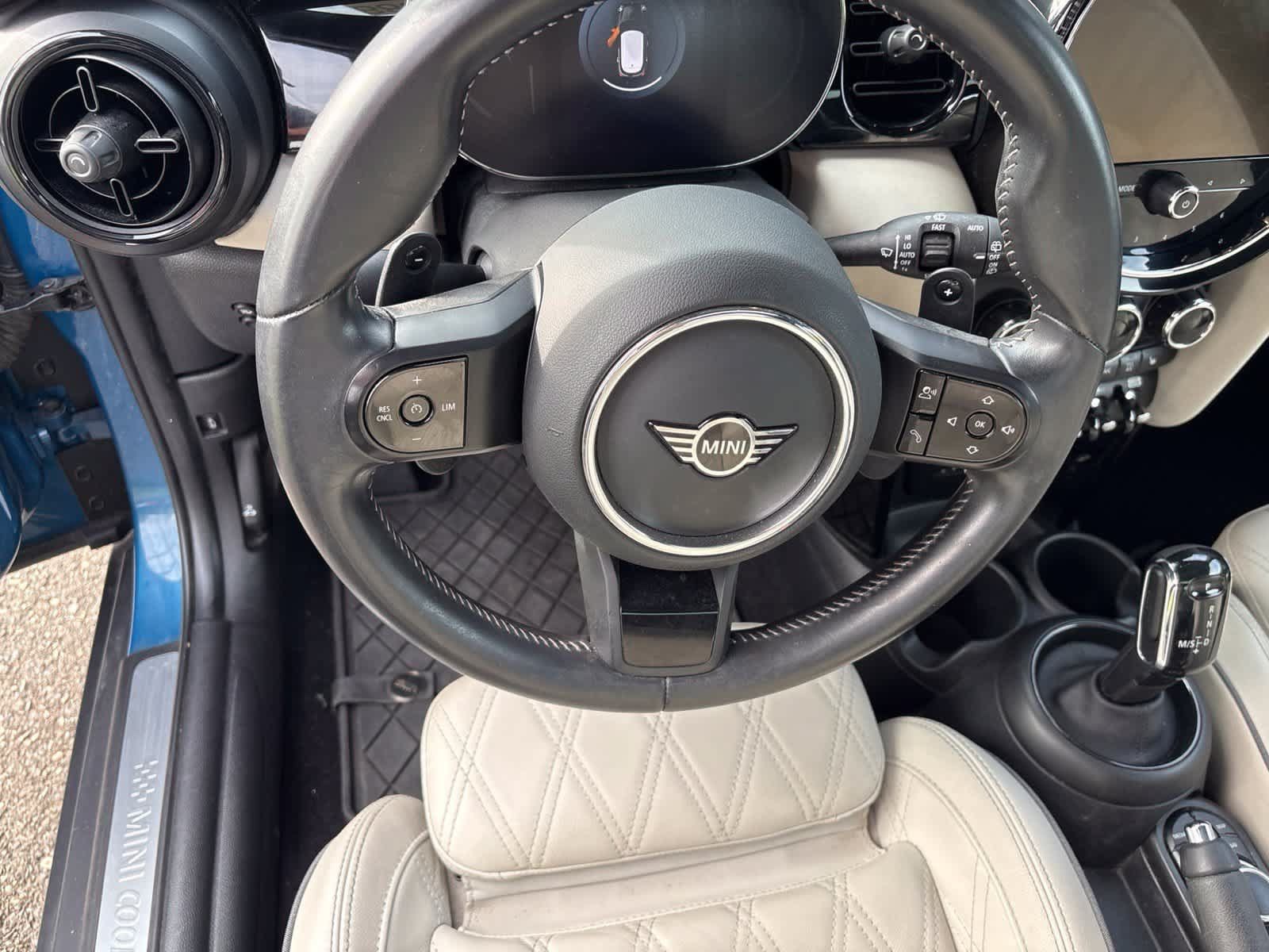 Used 2024 MINI Cooper S w/ Signature Upholstery Package FWD image 8