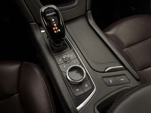 Used 2020 Cadillac XT6 Premium Luxury FWD image 18