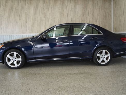 Used 2016 Mercedes-Benz E 350 4dr Sdn E 350 Sport RWD image 5