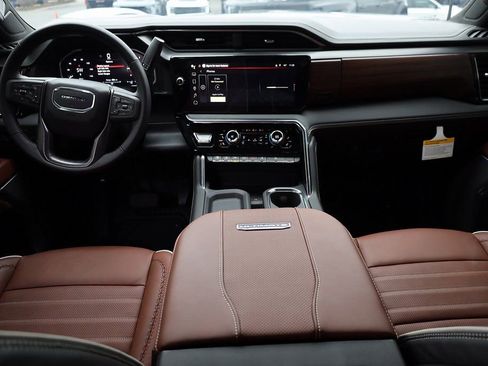 Used 2026 GMC Sierra 3500 Denali Ultimate image 18