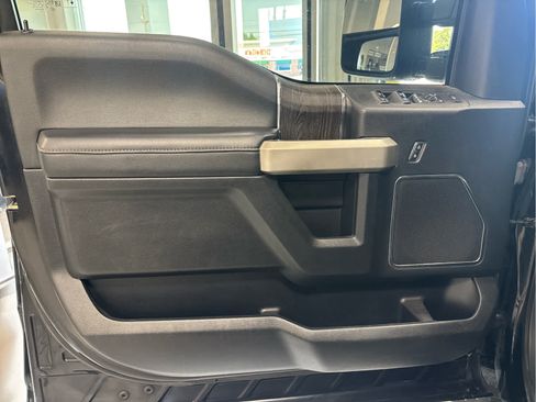 Used 2021 Ford F250 Lariat AWD/4WD image 20