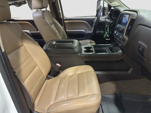 Used 2017 GMC Sierra 2500 Denali w/ Duramax Plus Package image 17