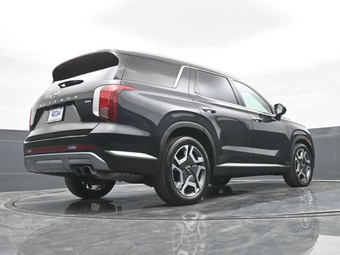 Used 2023 Hyundai Palisade SEL image 46
