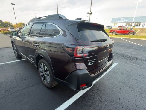 Certified 2025 Subaru Outback Touring XT image 5