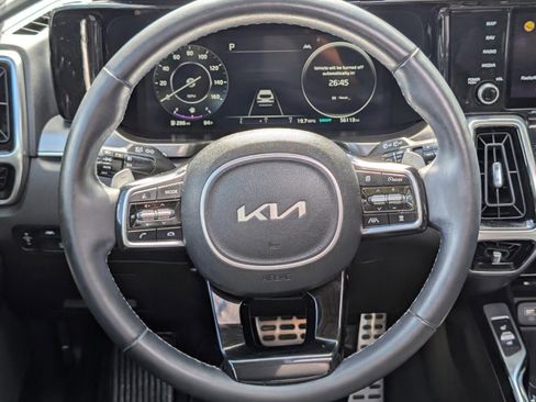 Certified 2022 Kia Sorento SX image 33