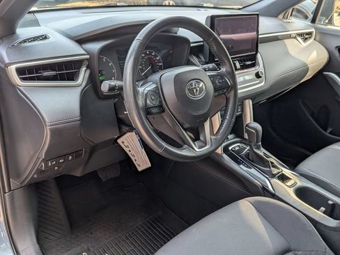 Used 2024 Toyota Corolla Cross AWD Hybrid image 33