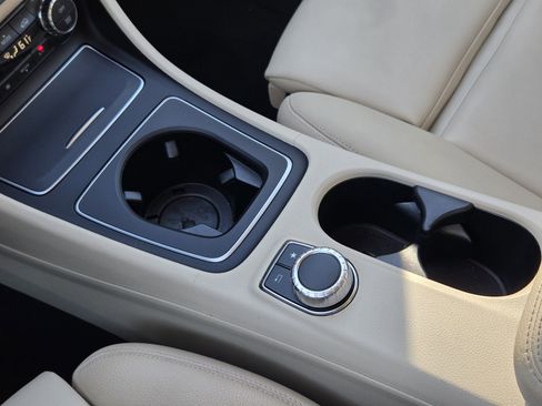 Used 2019 Mercedes-Benz GLA 250 image 30