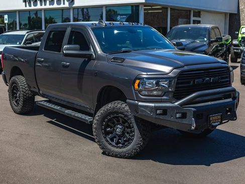Used 2021 RAM 3500 Big Horn w/ Night Edition AWD/4WD image 2