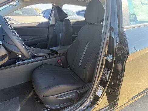 New 2026 Hyundai Elantra SE image 21