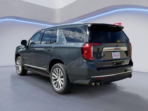 Used 2021 GMC Yukon Denali w/ Denali Ultimate Package AWD/4WD image 3