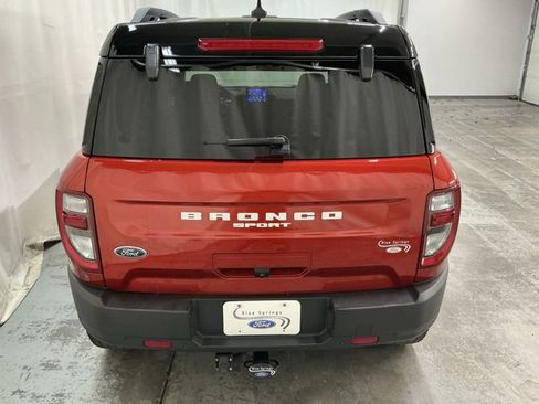 Used 2022 Ford Bronco Sport Outer Banks image 4