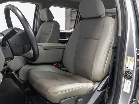 Used 2022 Ford F250 XL w/ STX Appearance Package image 31