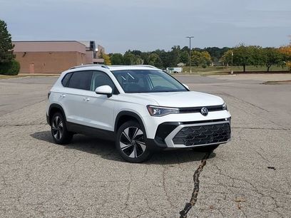 New 2025 Volkswagen Taos SE