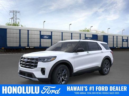 New 2026 Ford Explorer Active AWD/4WD image 1