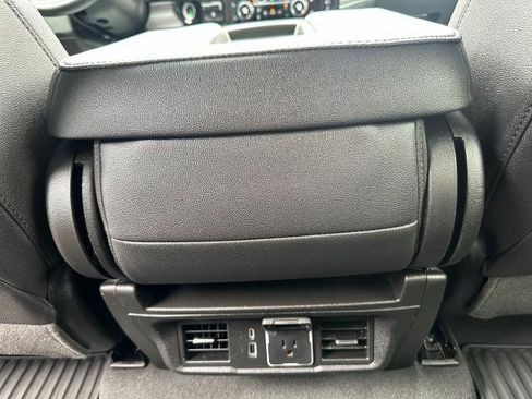 Used 2023 Chevrolet Silverado 1500 LT w/ Z71 Off-Road Package image 21