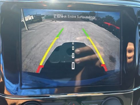 Certified 2021 Jeep Grand Cherokee Laredo X image 15