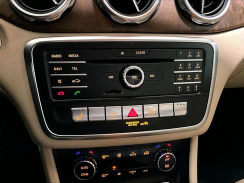 Used 2018 Mercedes-Benz GLA 250 image 22