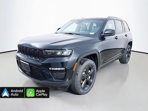 Used 2025 Jeep Grand Cherokee Limited w/ Black Appearance Package AWD/4WD image 3