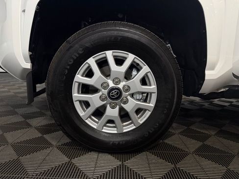 Used 2026 Toyota Tacoma SR5 AWD/4WD image 12