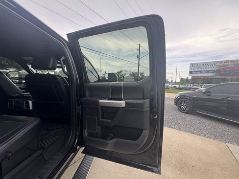 Used 2022 Ford F350 Lariat w/ Lariat Ultimate Package AWD/4WD image 31