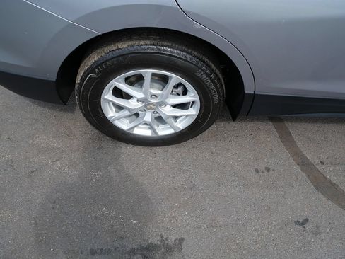 Used 2023 Chevrolet Equinox LS w/ LPO, Floor Liner Package AWD/4WD image 32