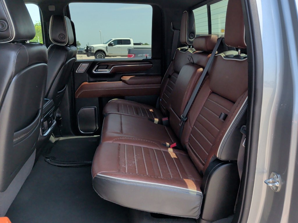 Used 2024 GMC Sierra 2500 Denali Ultimate AWD/4WD image 40