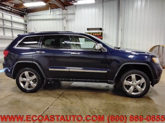 Used 2012 Jeep Grand Cherokee Overland AWD/4WD image 2