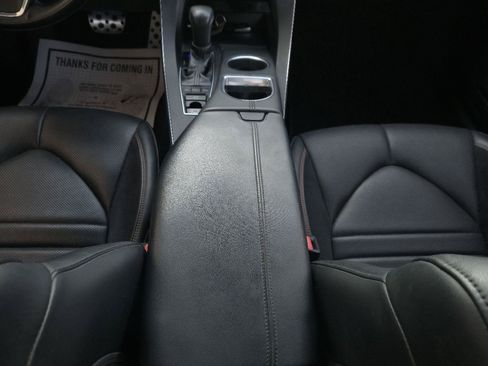 Used 2019 Toyota Avalon XSE FWD image 19
