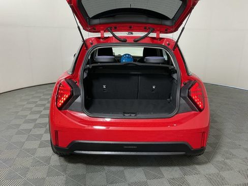 Certified 2025 MINI Cooper 2-Door Hardtop FWD image 23