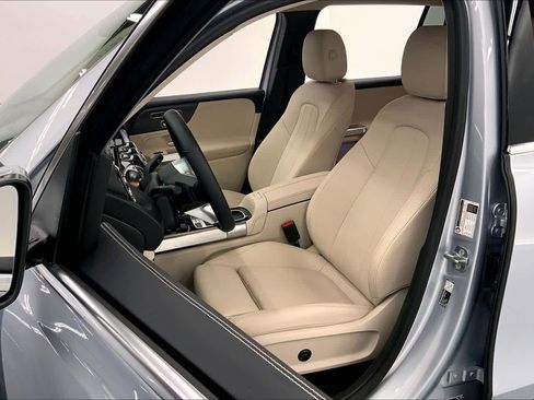 Used 2026 Mercedes-Benz GLB 250 image 22