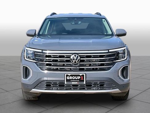 Used 2026 Volkswagen Atlas SE FWD image 3