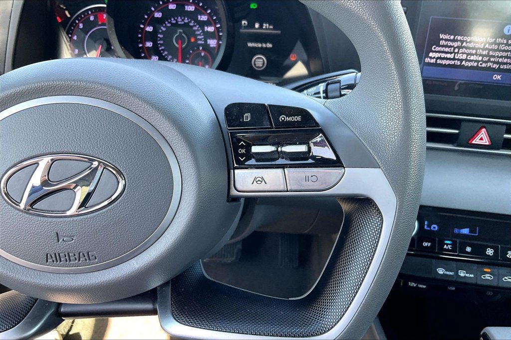 Used 2023 Hyundai Elantra SEL FWD image 19