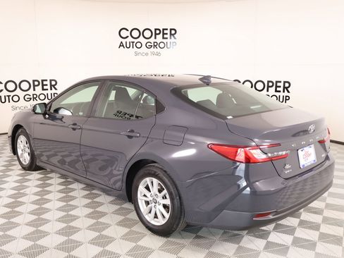 Used 2025 Toyota Camry LE FWD image 21
