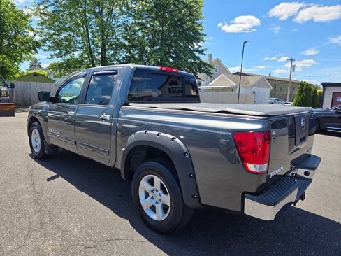Used 2006 Nissan Titan SE AWD/4WD image 8