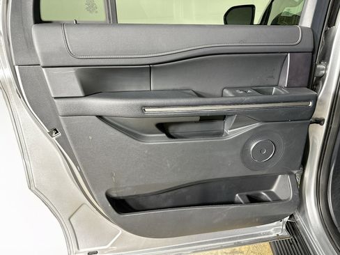 Used 2024 Ford Expedition Max XLT image 26