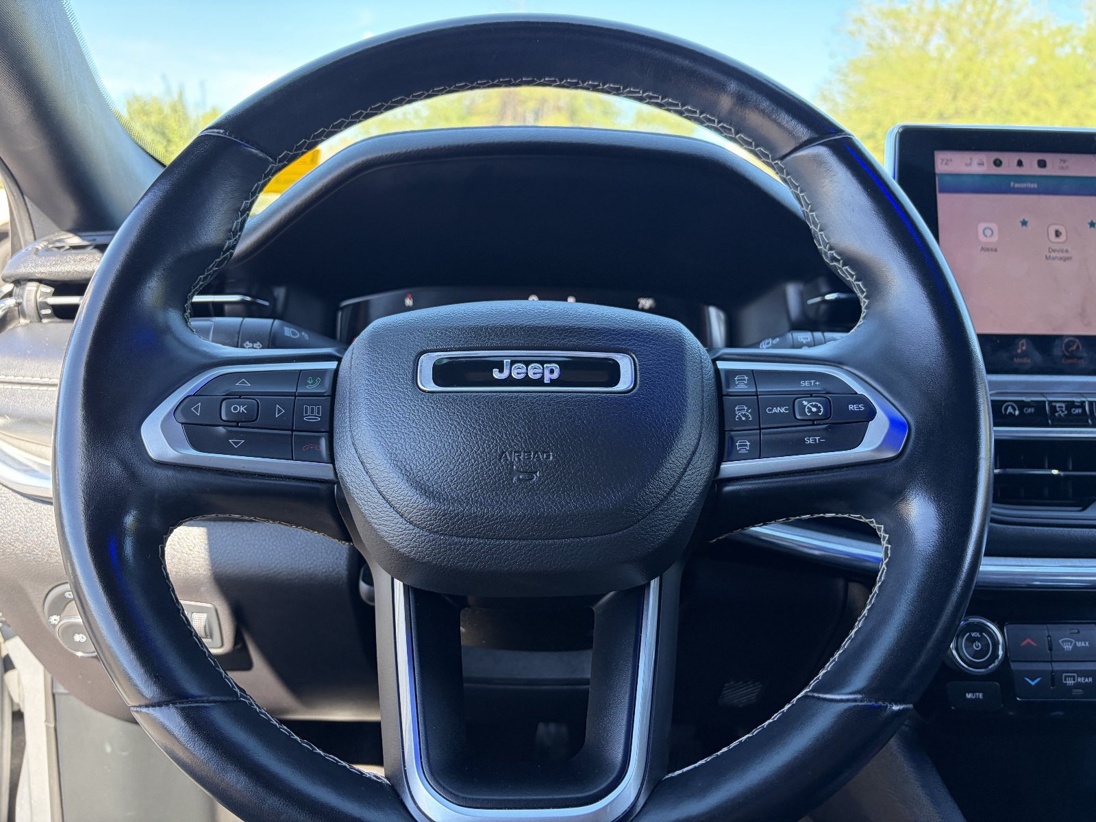Used 2022 Jeep Compass High Altitude AWD/4WD image 30