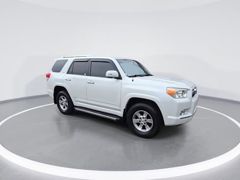 Used 2012 Toyota 4Runner SR5 w/ Convenience Pkg image 2