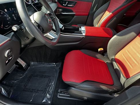 Certified 2025 Mercedes-Benz GLC 300 4MATIC image 10